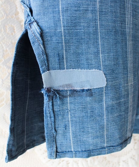 【tiny yearn】Vintage Guatemala Embroidered Denim Tops