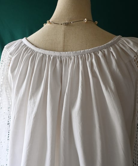 【Seek an nur】1960s Romanian Crochet Folk Blouse