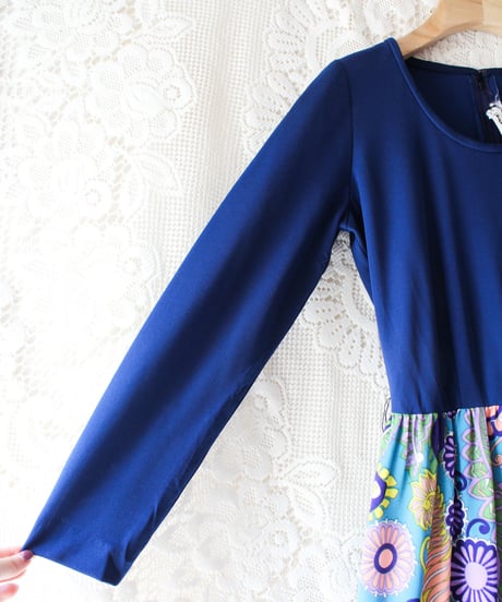【tiny yearn】1970's Floral Psychedelic Maxi Dress