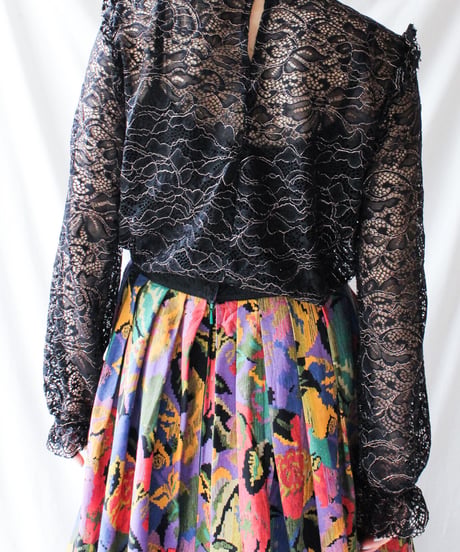 【Seek an nur】Frill Black×Gold Lace Tops