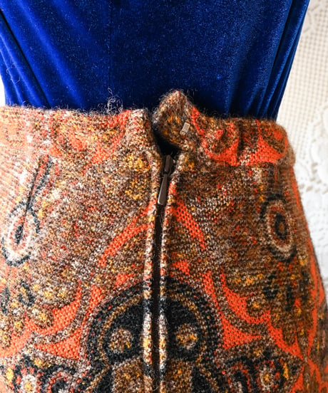 【tiny yearn】1970's Euro Exotic Wool Maxi Skirt