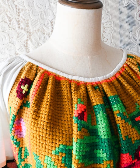 【tiny yearn】Romanian Vintage Embroidered Dress