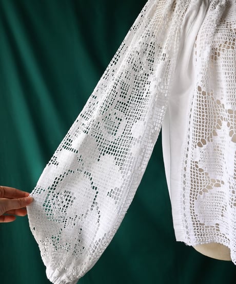 【Seek an nur】1960s Romanian Crochet Folk Blouse