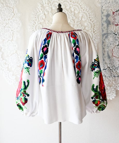 【Seek an nur】Romanian Vintage Embroidered Blouse