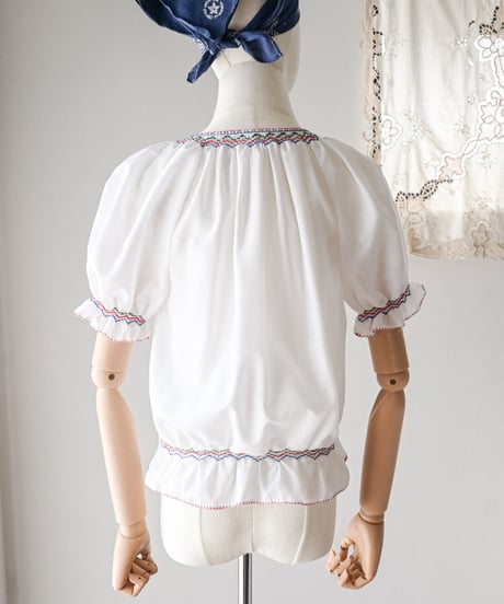 【Seek an nur】1970's Hungarian Vintage Peasant Blouse