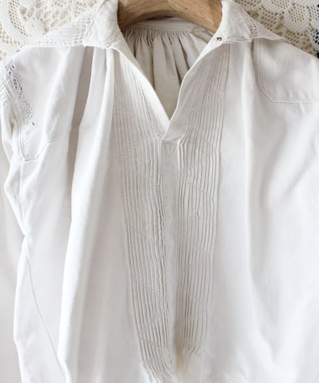 【Seek an nur】Vintage Romanian Cutwork Lace Blouse