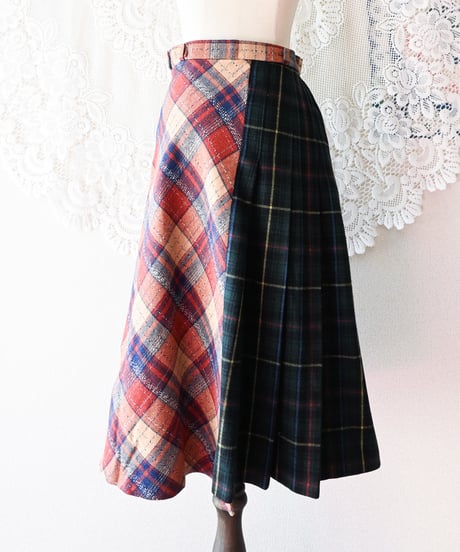 【tiny yearn】Check Docked Wool Flare Skirt