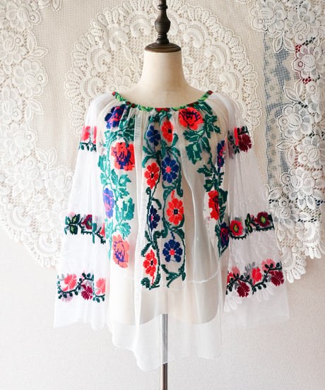 【tiny yearn】Romanian Vintage Embroidered Tulle Blouse