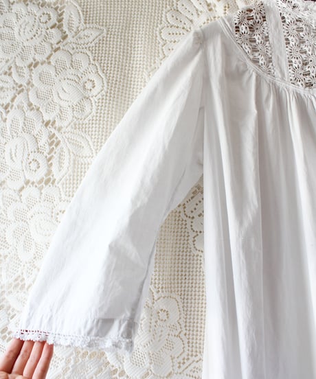 【Seek an nur】French Antique Hand Lace Flare Night Dress