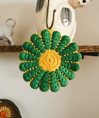 【Goods】Vintage Hand Crocheted Trivet