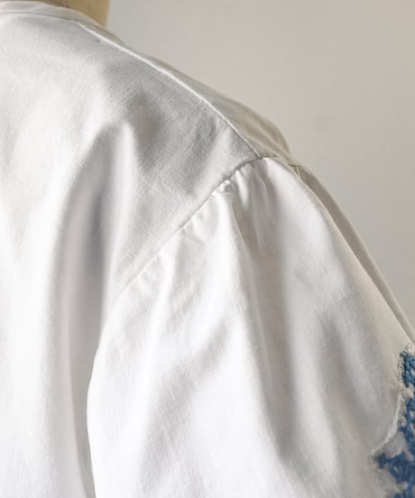 【Seek an nur】Euro vintage embroidered blouse