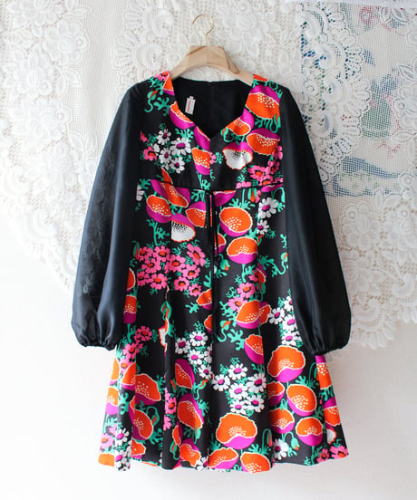 【tiny yearn】1970's German Trevira Floral Dress