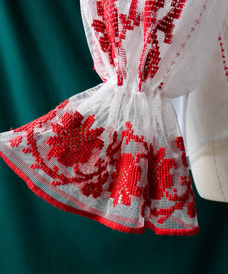 【Seek an nur】Romanian Vintage Embroidered Tulle Blouse
