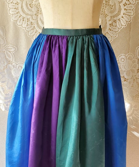 【tiny yearn】1970's USA Satin Silk Gather Flare Skirt