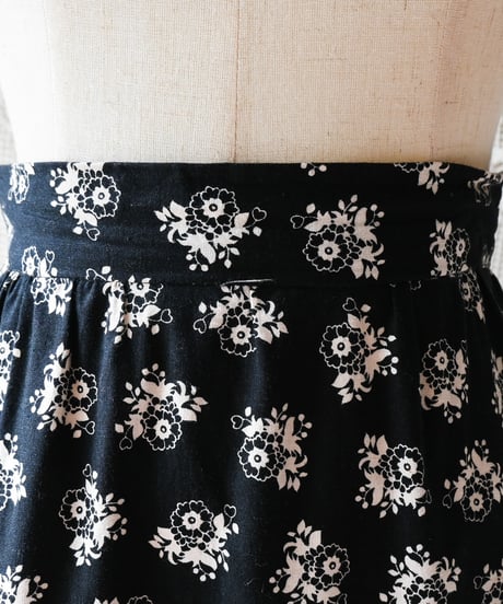 【tiny yearn】1970's German Floral Frill Maxi Skirt