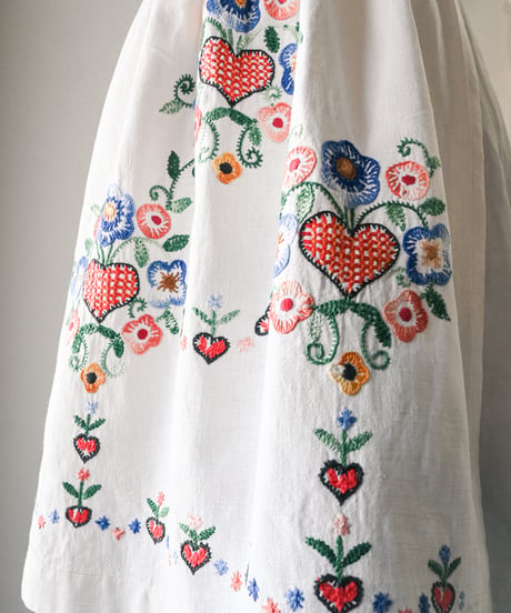 【Seek an nur】Euro Embroidered linen waist apron