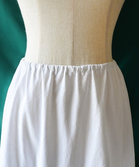 【Seek an nur】Euro Lace Tiered Petticoat