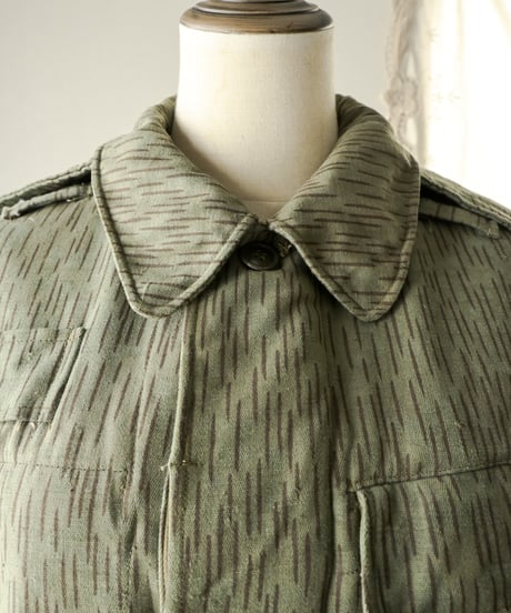 【Seek an nur】Czech army raindrop camo field cutoff vest