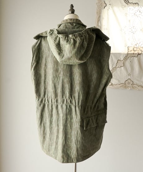 【Seek an nur】Czech army raindrop camo field cutoff vest