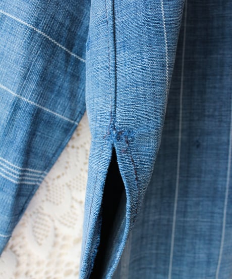 【tiny yearn】Vintage Guatemala Embroidered Denim Tops