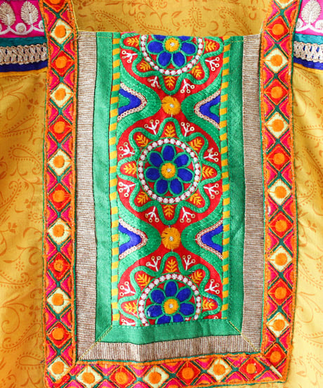 【tiny yearn】Paisley Embroidered Ethnic Slit Dress
