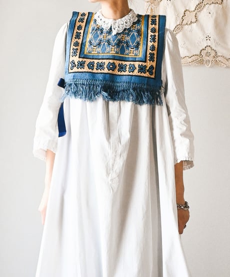【tiny yearn】Arabian rug Bib Vest