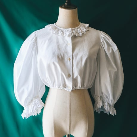 ❀⊱╮ღ fée⋆‧*̑⁺⋆ڿڰۣ様 売約済　vintage ハート チロルブラウス ❀⊱╮ღ fée⋆‧*̑⁺⋆ڿڰۣ様 売約済 vintage ハート チロル