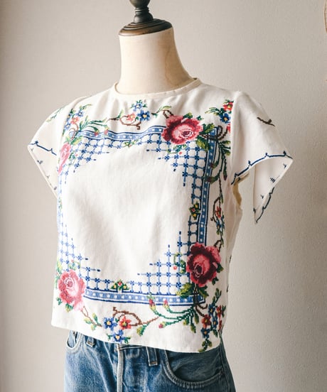 【Seek an nur】Euro vintage embroidered blouse