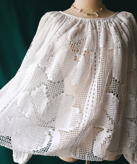 【Seek an nur】1960s Romanian Crochet Folk Blouse