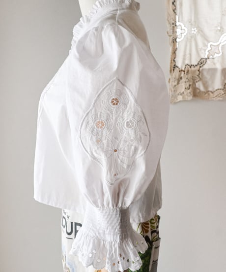 【Seek an nur】Euro pin tuck dirndl blouse