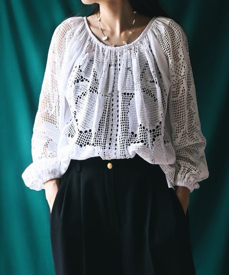 【Seek an nur】1960s Romanian Crochet Folk Blouse