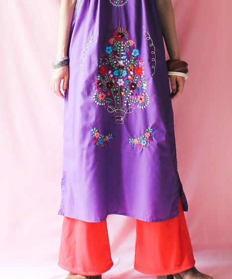 【tiny yearn】Mexican Floral Hand Embroidered Dress