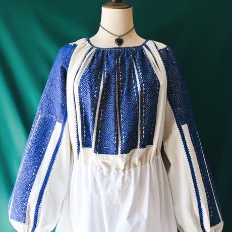 ルーマニアワンピース | STORES