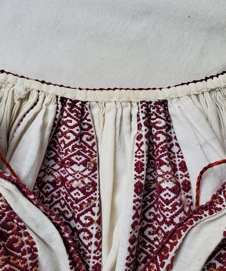 【Seek an nur】Vintage romanian traditional blouse