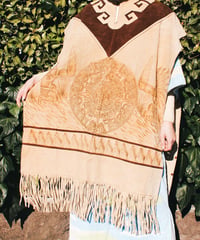 【tiny yearn】1970's Vintage Embossed Fringe Suede Cape