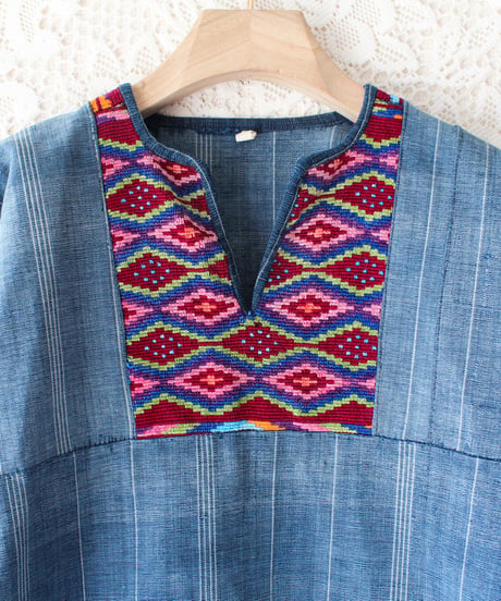 【tiny yearn】Vintage Guatemala Embroidered Denim Tops