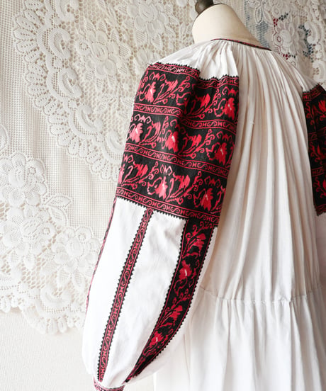 【Seek an nur】Romanian Vintage Traditional Dress
