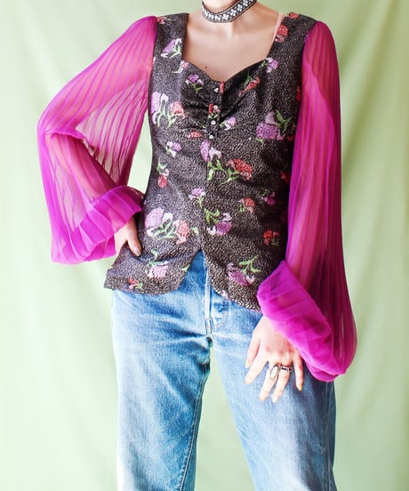 【tiny yearn】Euro Balloon Sleeve Metallic Tops