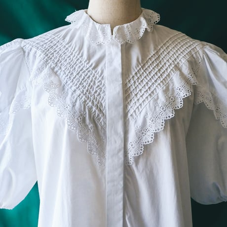 ❀⊱╮ღ fée⋆‧*̑⁺⋆ڿڰۣ様 売約済　vintage ハート チロルブラウス ❀⊱╮ღ fée⋆‧*̑⁺⋆ڿڰۣ様 売約済 vintage ハート チロル