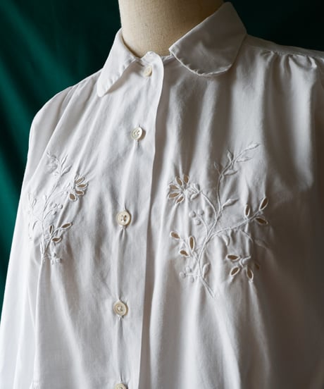 【Seek an nur】⁡1900~20's Embroidered Night Blouse