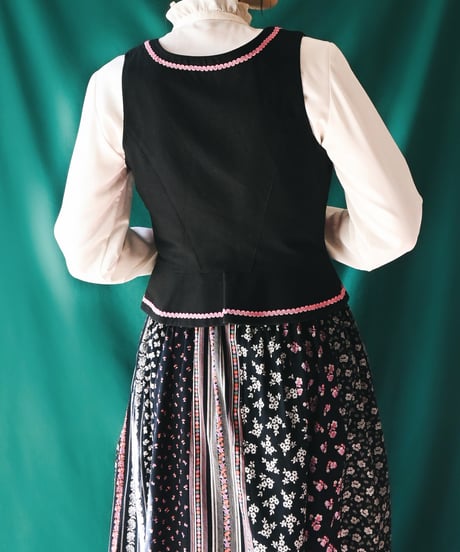 【Seek an nur】Euro Embroidered Tyrolean Vest