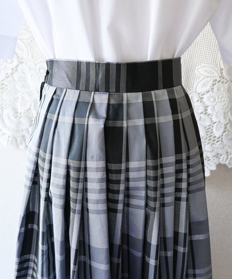 【Seek an nur】Euro Check Metallic Flare Skirt