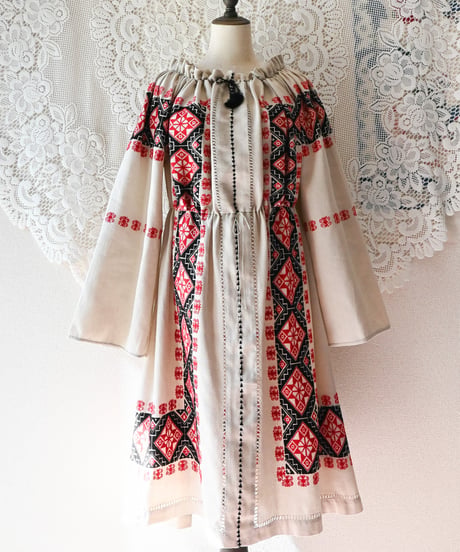 【Seek an nur】Romanian Vintage Embroidered Dress