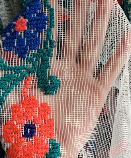 【tiny yearn】Romanian Vintage Embroidered Tulle Blouse