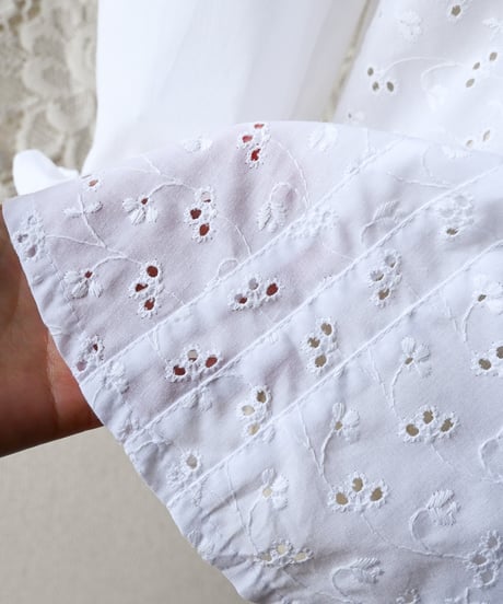 【Seek an nur】Tyrolean Lace Dirndl White Blouse