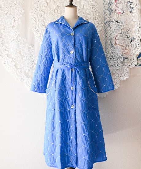 【tiny yearn】Vintage German Quilted Night Gown