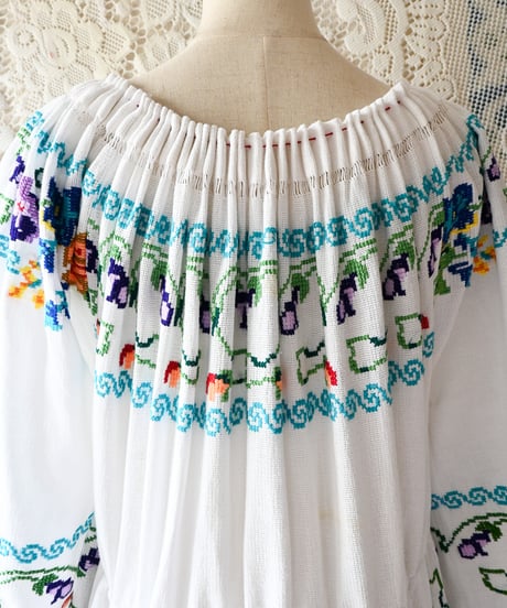 【Seek an nur】Romanian Vintage Embroidered Dress