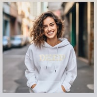 THE DEEP ALPACA BOA Applique-Hoodie