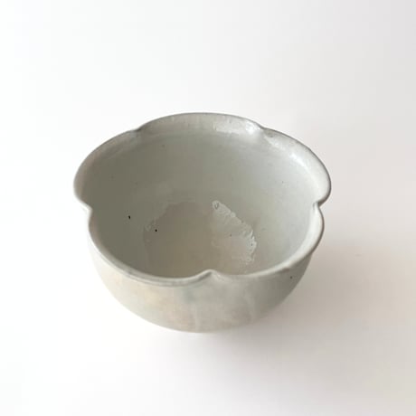 鉄散 輪花碗 / 古谷浩一