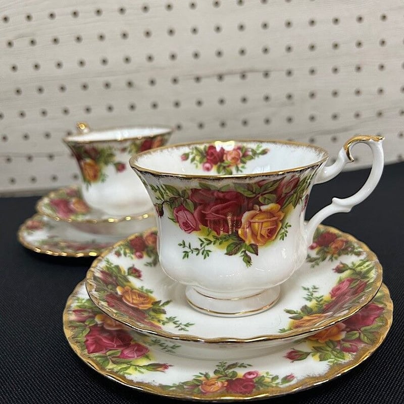 英国ビンテージ】ロイヤルアルバート☆オールドカントリーローズ